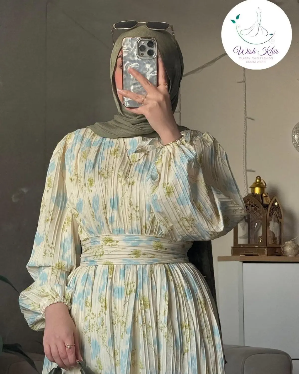 Dress Clouch